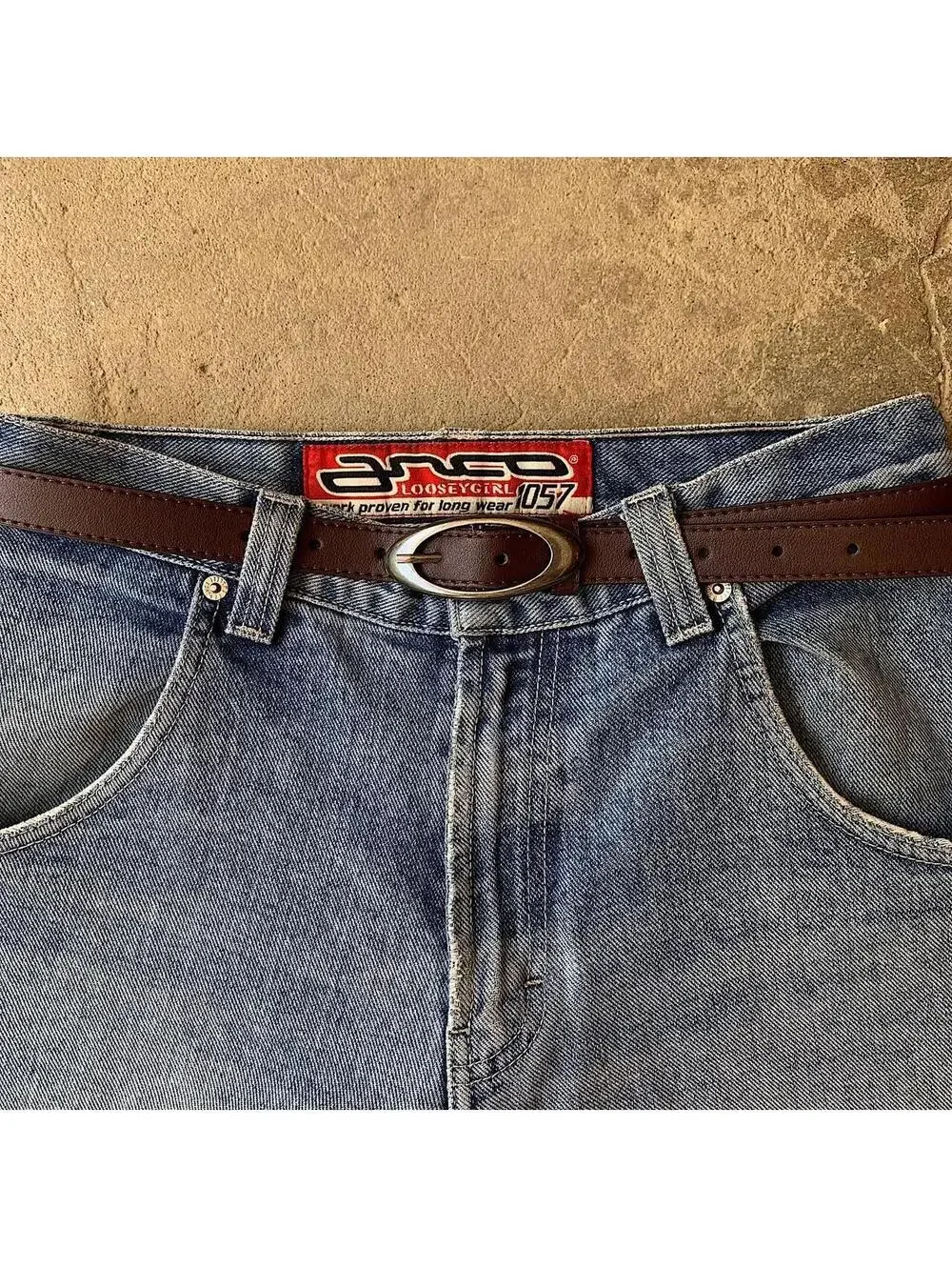 Y2k 2000s Cyber Oval simplistic belt buckle slim brown belt. 40 inches length
